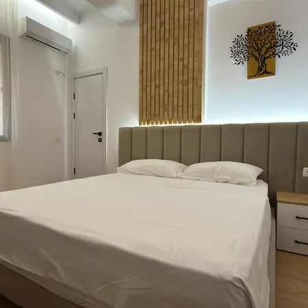 Amis Boutique Hotel *